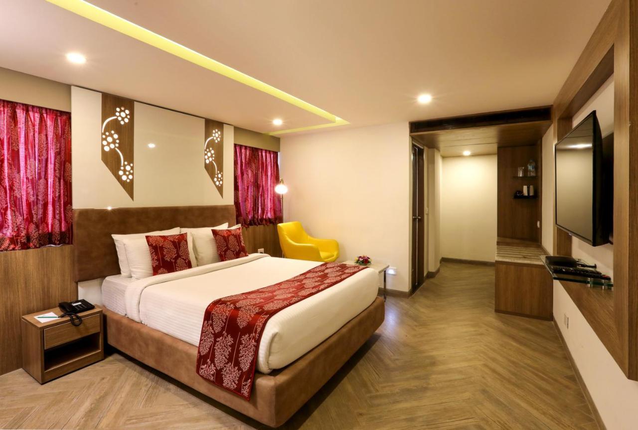 Mango Hill Central Chennai Exteriör bild