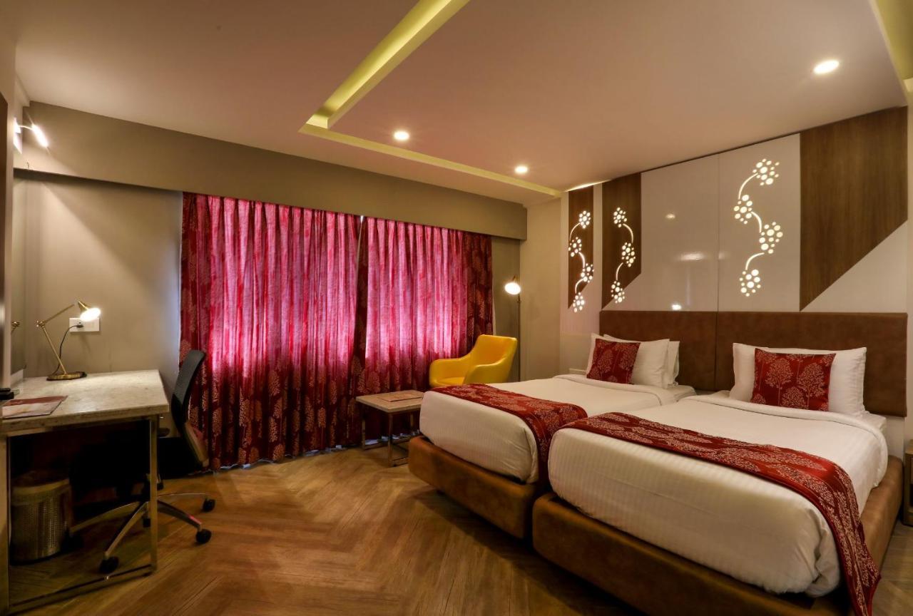Mango Hill Central Chennai Exteriör bild
