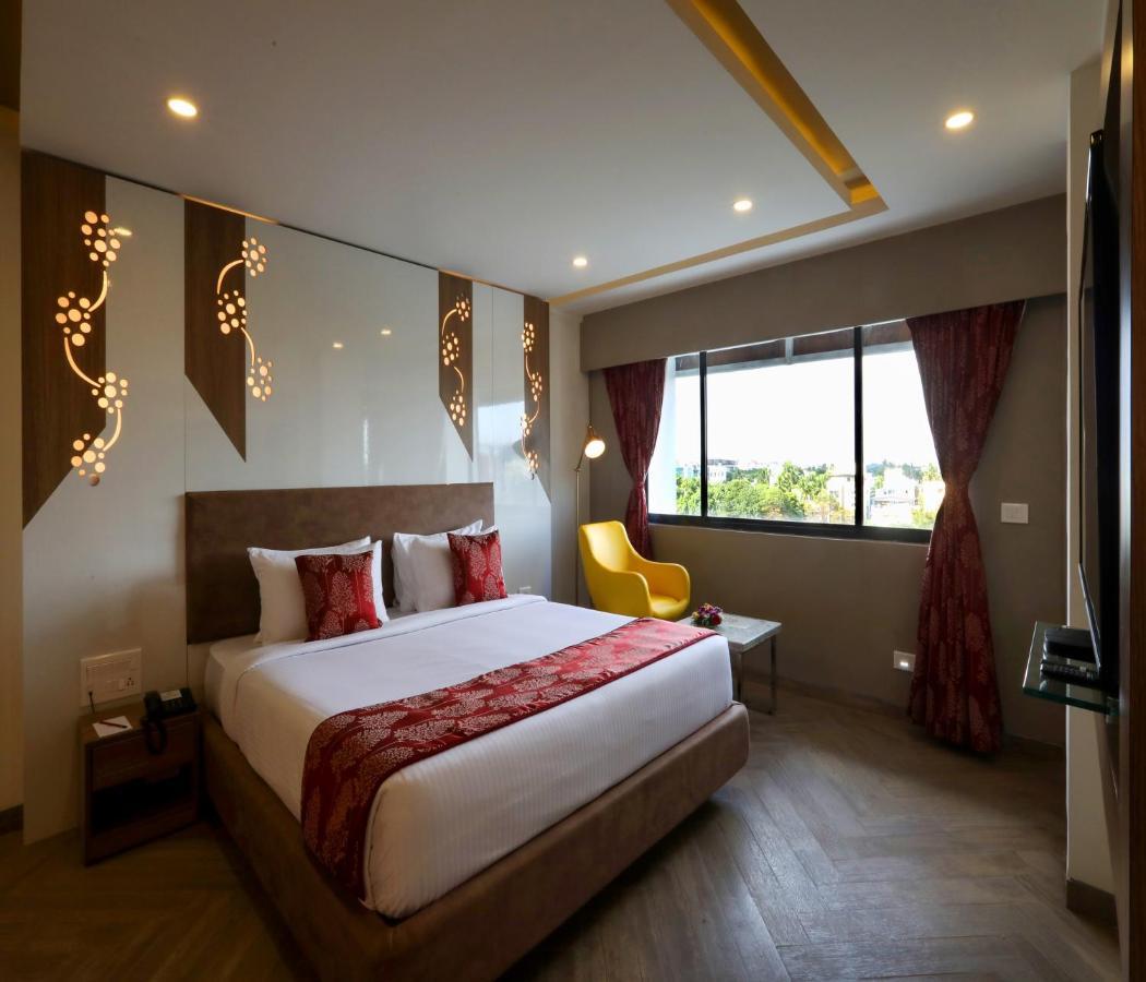 Mango Hill Central Chennai Exteriör bild
