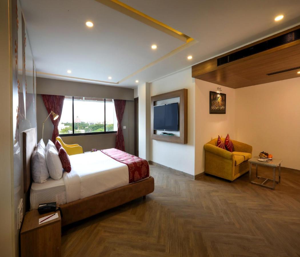 Mango Hill Central Chennai Exteriör bild