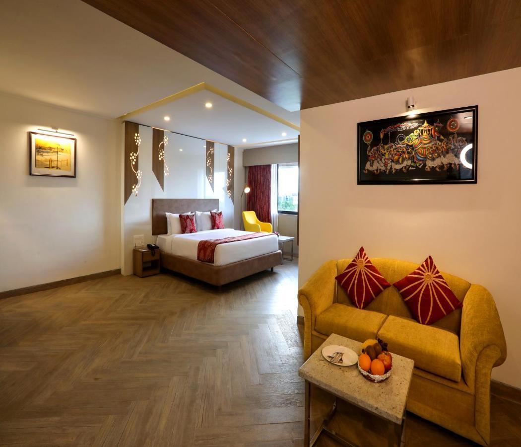 Mango Hill Central Chennai Exteriör bild