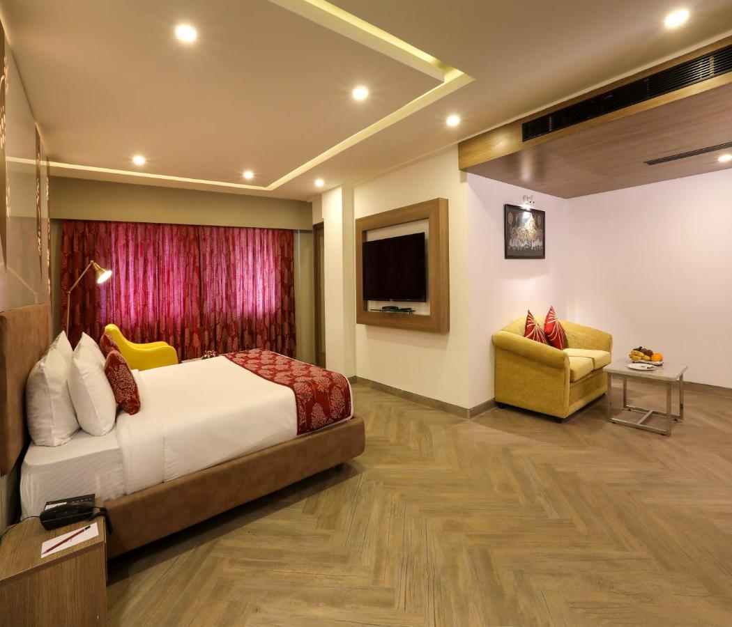 Mango Hill Central Chennai Exteriör bild