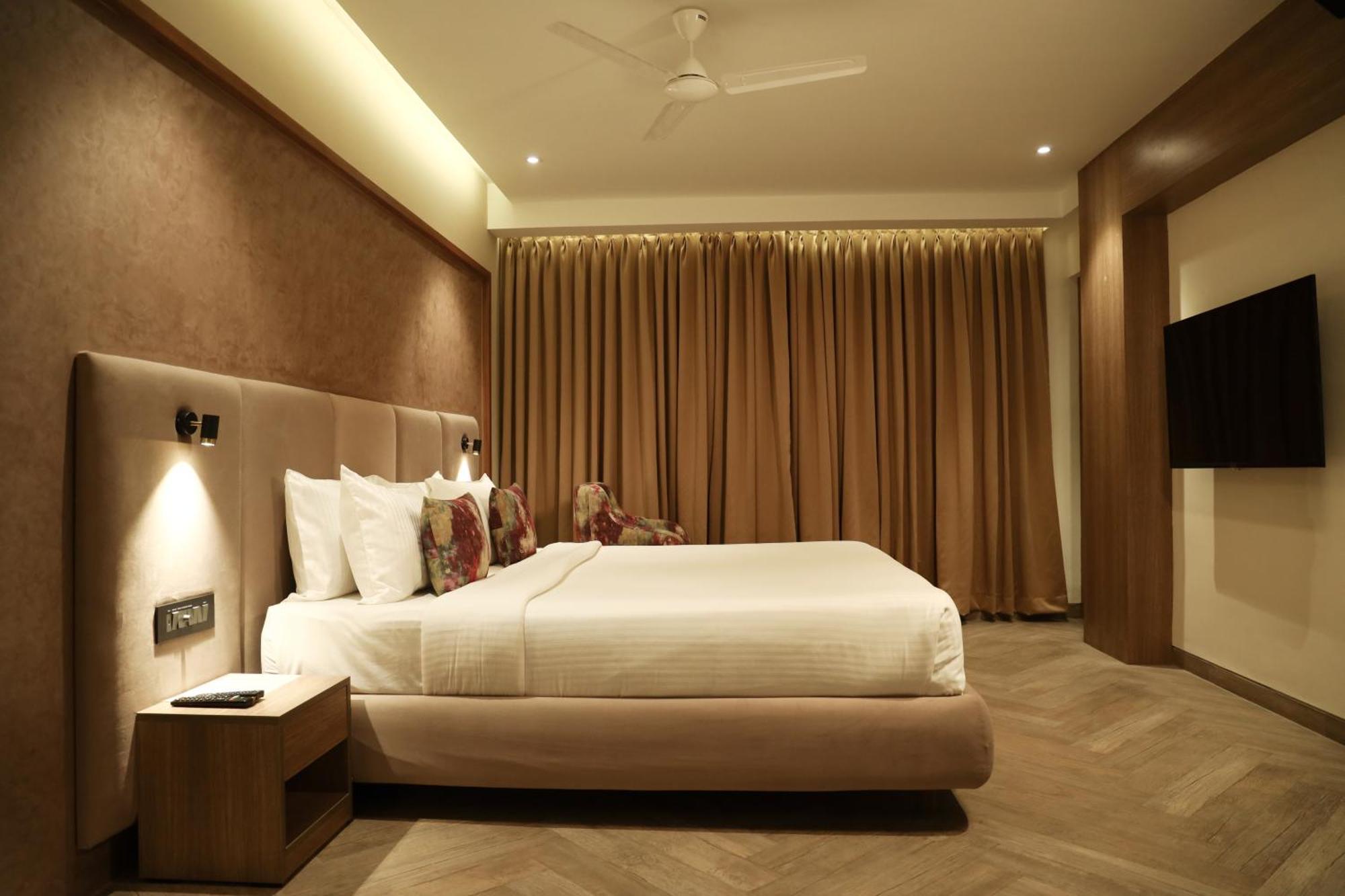 Mango Hill Central Chennai Exteriör bild