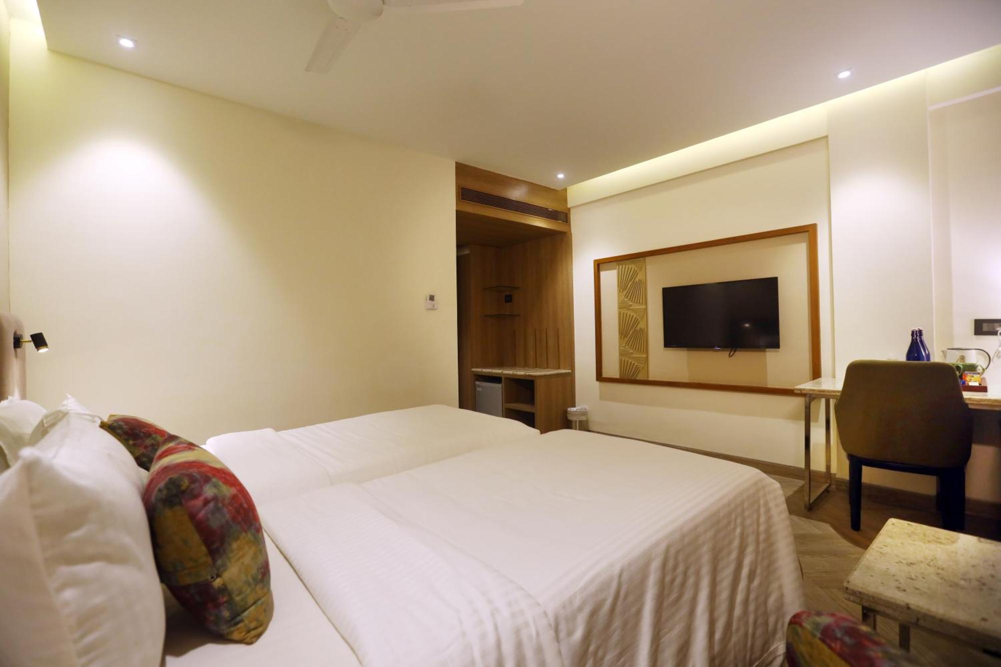 Mango Hill Central Chennai Exteriör bild