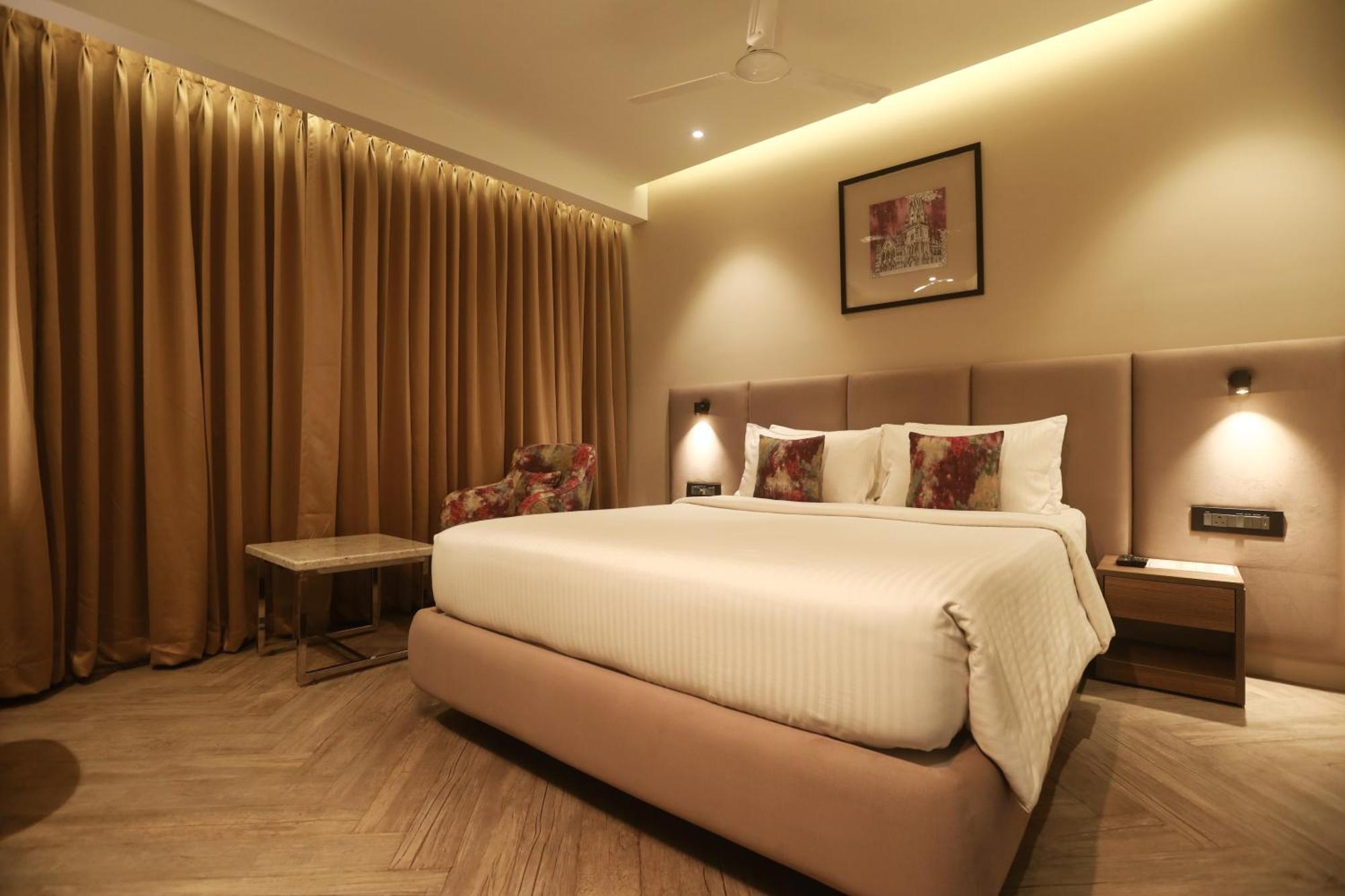 Mango Hill Central Chennai Exteriör bild